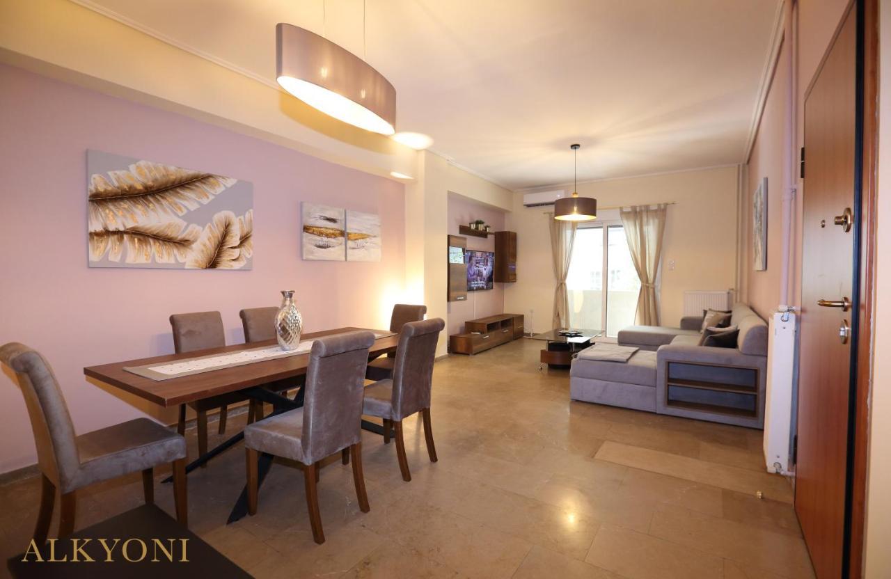 Melma Properties- Alkyoni Apartment By The Sea In Piraeus Bagian luar foto