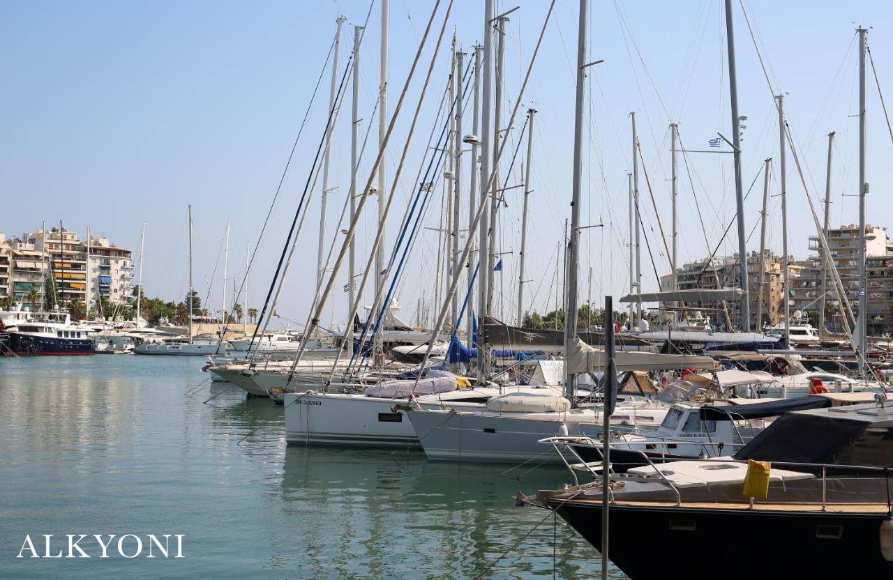 Melma Properties- Alkyoni Apartment By The Sea In Piraeus Bagian luar foto