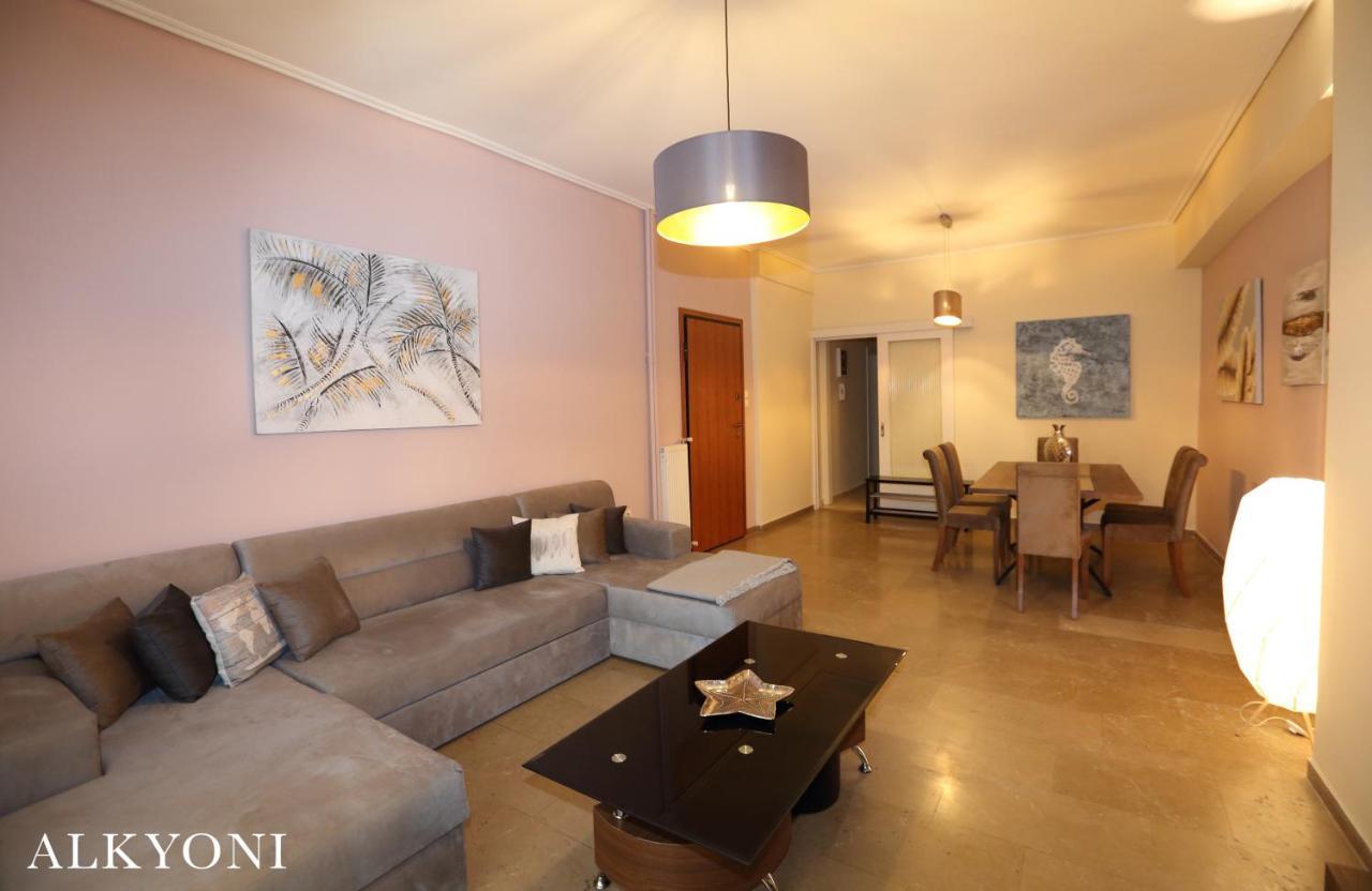 Melma Properties- Alkyoni Apartment By The Sea In Piraeus Bagian luar foto